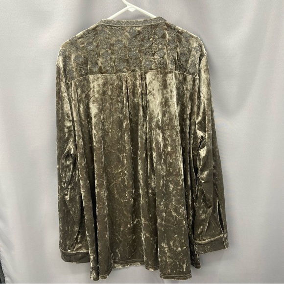 Angel Heart Boutique Heavily Embroidered Gray Velvet Popover Tunic Top Size 3X - Picture 7 of 9